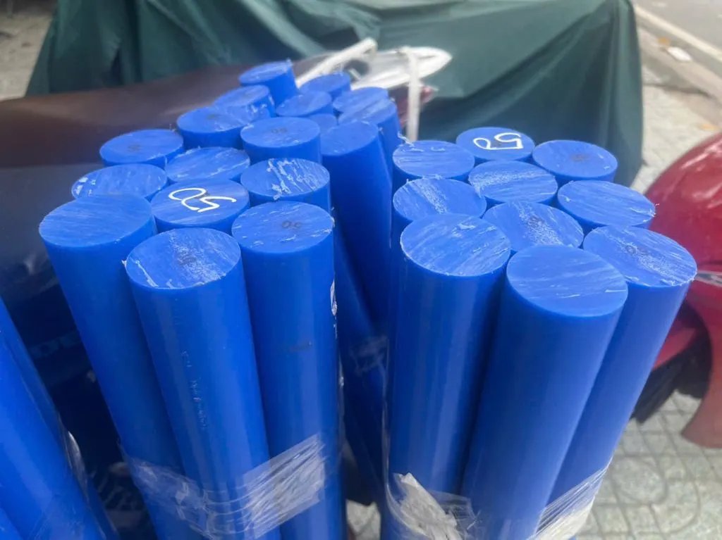 Nhựa MC cây tròn đặc phi 115 mm — 11