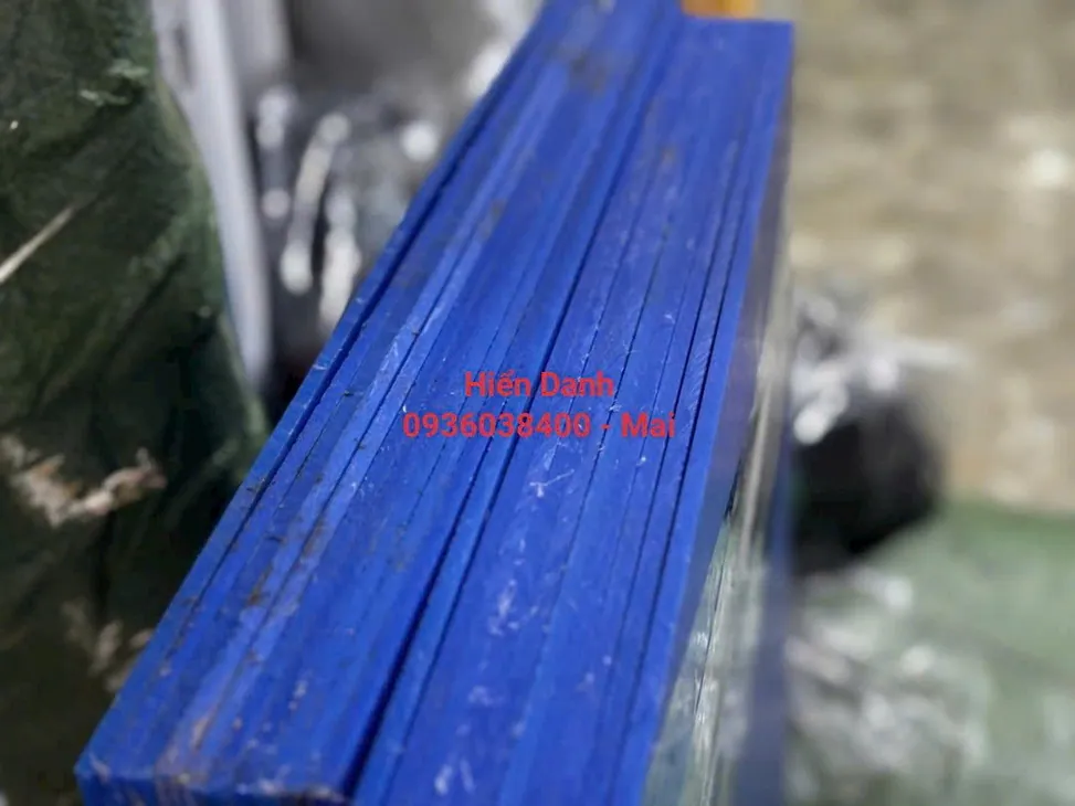 Nhựa MC cây tròn đặc phi 25 mm — ảnh thực tế 1