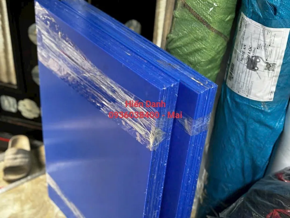 Nhựa MC cây tròn đặc phi 35 mm — ảnh thực tế 1