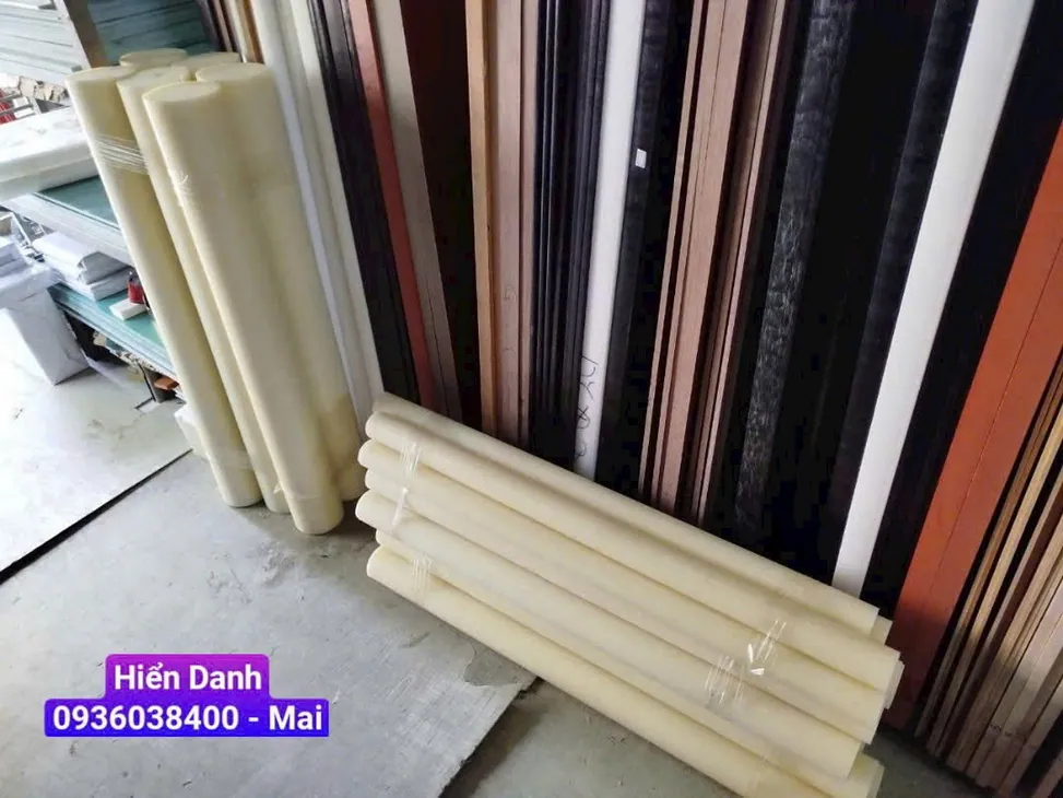 Nhựa PA cây tròn đặc phi 115 mm — 75