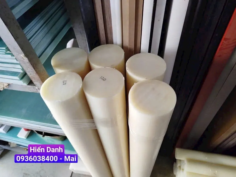 Nhựa PA cây tròn đặc phi 195 mm — 120