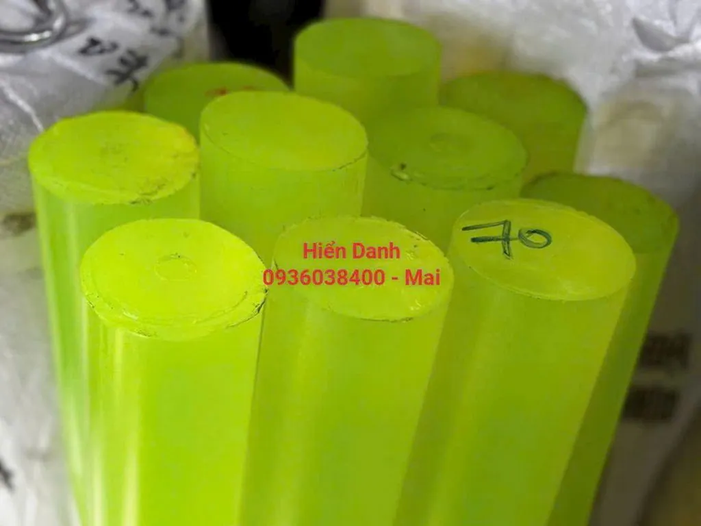 Nhựa PU cây tròn đặc phi 25 mm — ảnh thực tế 1