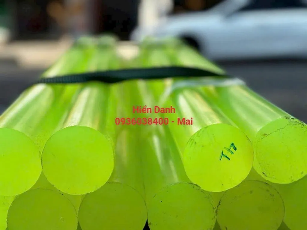 Nhựa PU cây tròn đặc phi 155 mm — ảnh thực tế