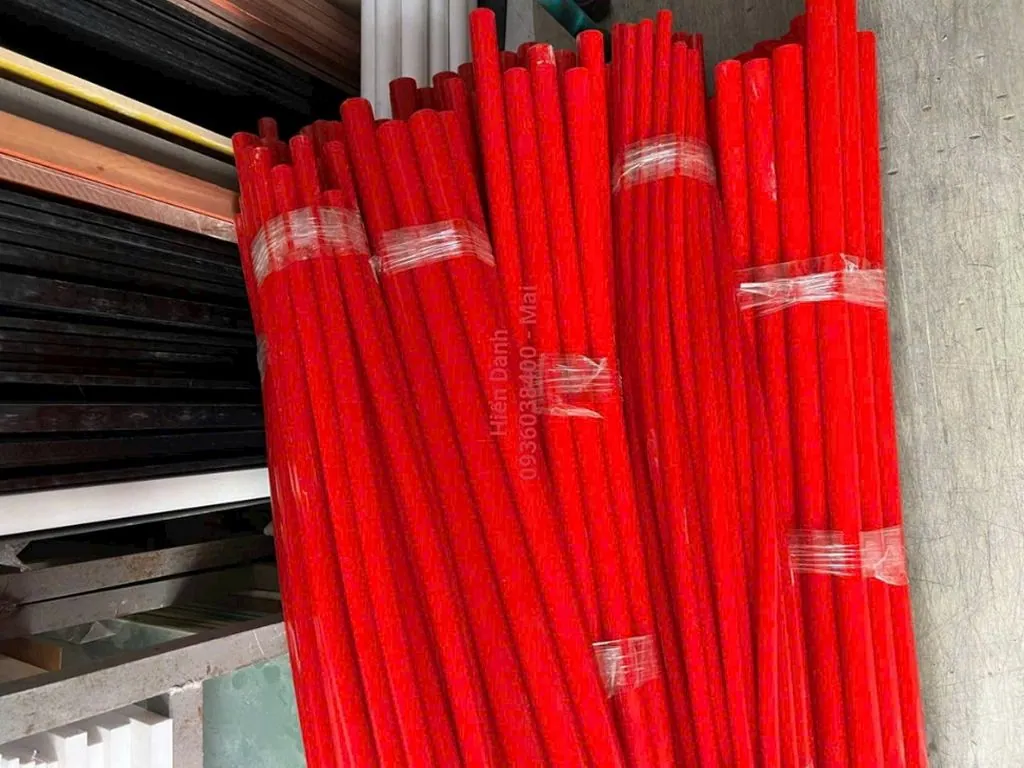 Nhựa PU cây tròn đặc phi 175 mm — 50
