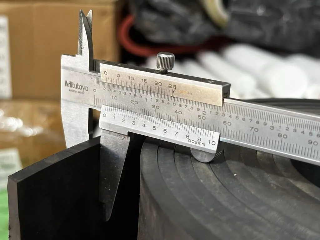 Tấm cao su dày 1 mm — ảnh thực tế