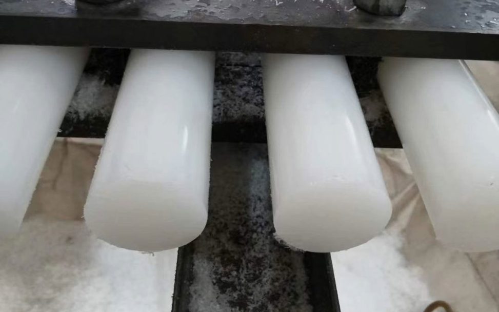 Nhựa PP cây tròn đặc phi 30 mm
