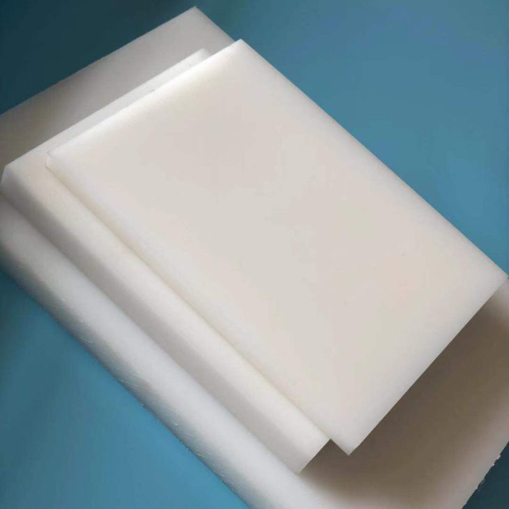Nhựa Nào Chịu Mài Mòn Tốt Nhất?